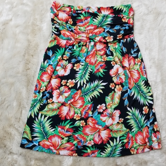 StraplessTop - Picture 6 of 6